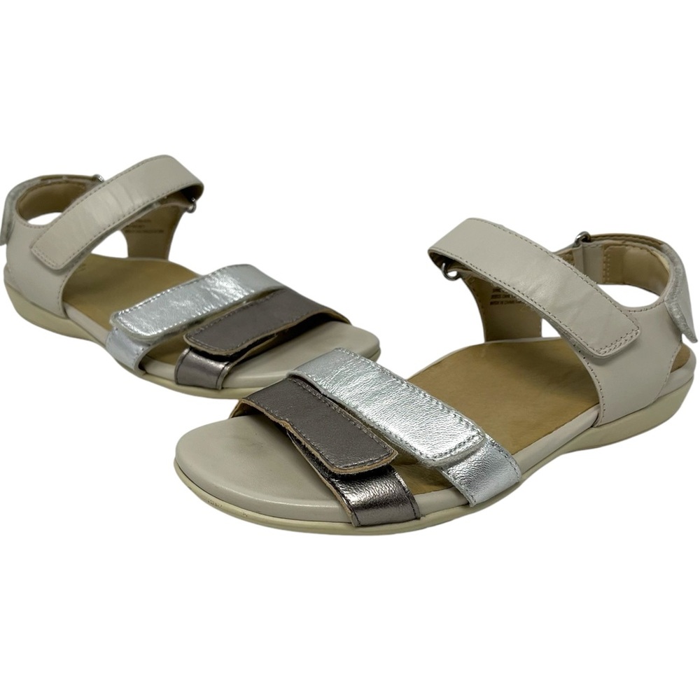 Earth Alder Amal sandal in Sand White size 7